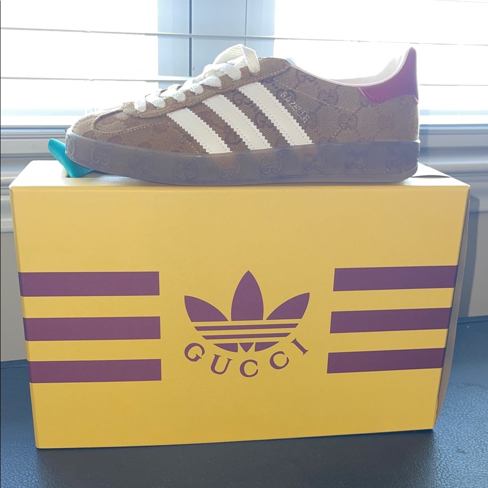 Gucci Tan Sneakers with White Accents